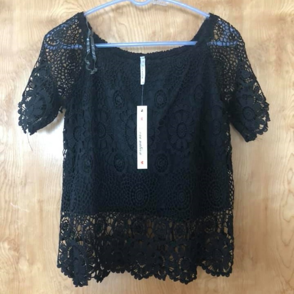 NWT Womens Shirt sz. L
